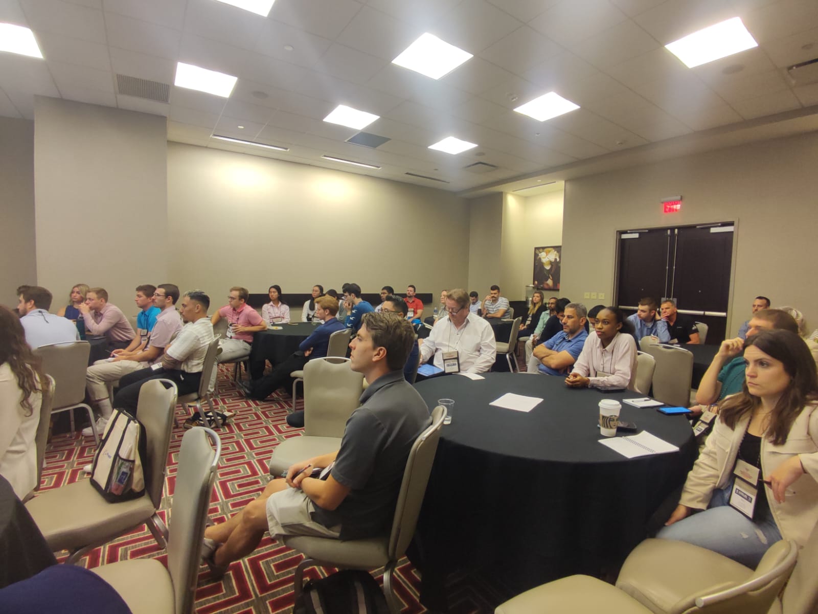 UPSLP Students Participate in the Annual Conference of the Institute